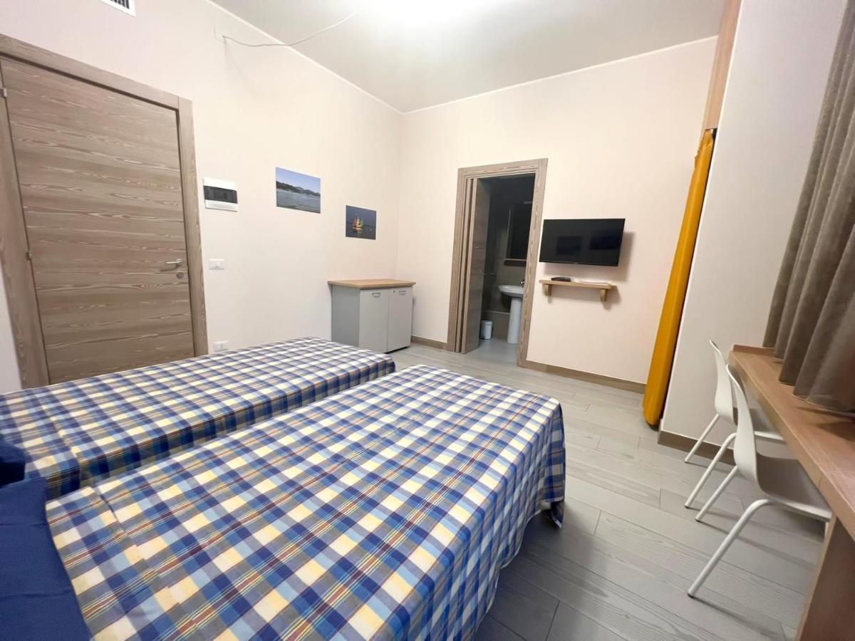Sissi Comfort Rooms Foresteria Lombarda Monza Kültér fotó