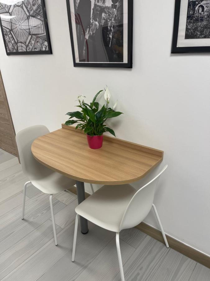Sissi Comfort Rooms Foresteria Lombarda Monza Kültér fotó
